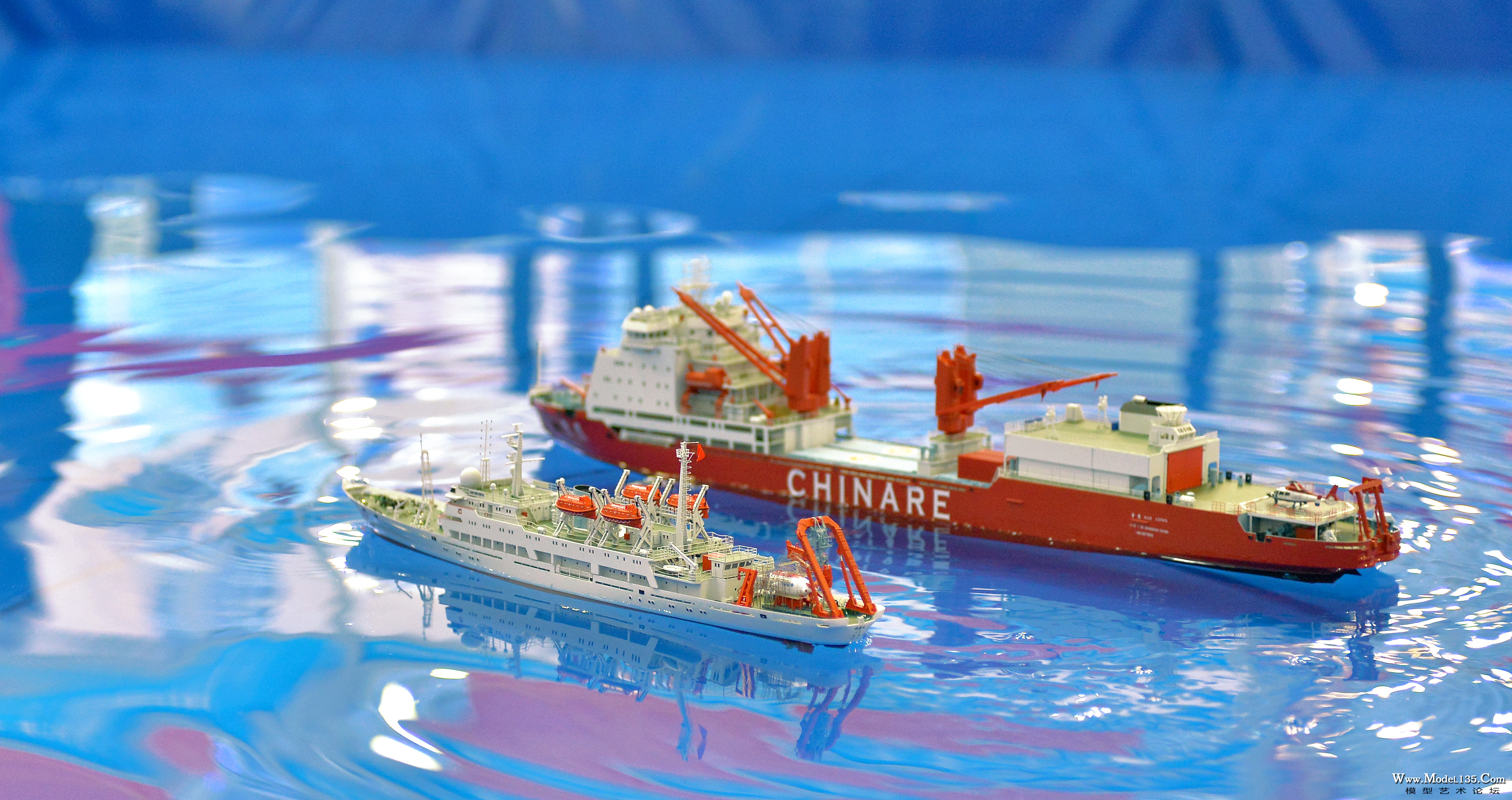 福建海模型队的“双龙”模型船队