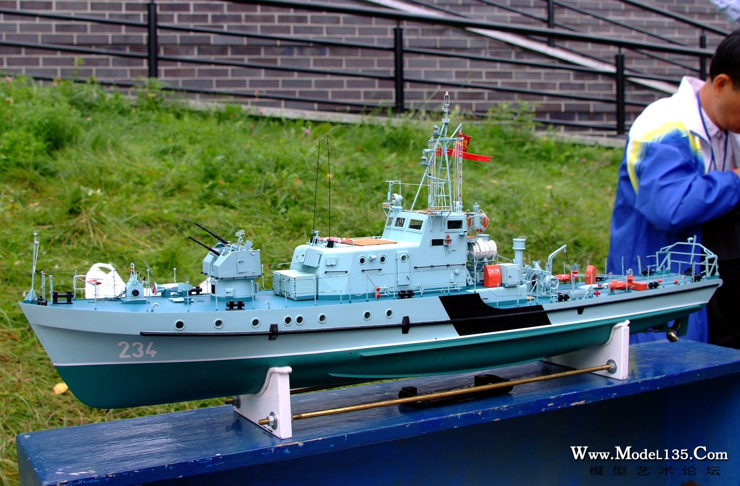 b8:获得F2A青年组外观第一的巡逻艇模型